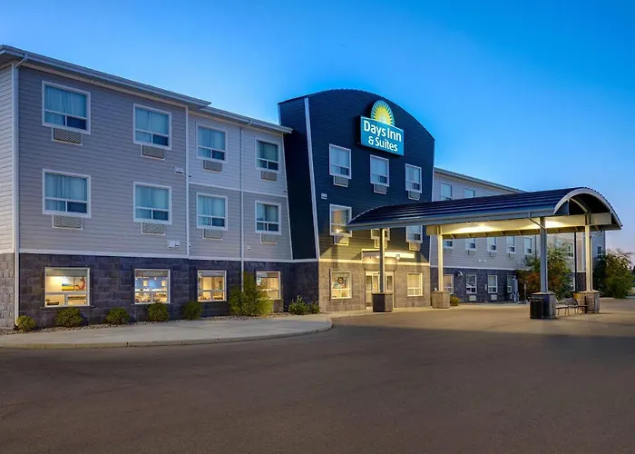 Days Inn & Suites By Wyndham Warman